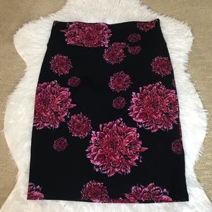 LuLaRoe Cassie skirt